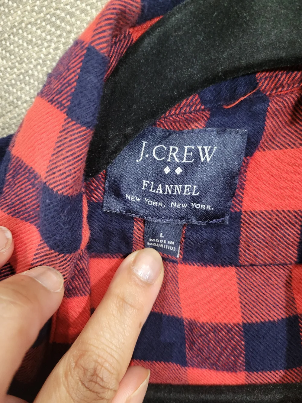 J. Crew Men’s Red & Navy Flannel Button-Down Fitted Shirt